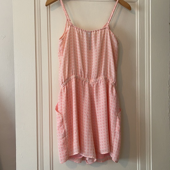 Darling Lauren Conrad Bow Front Romper Like New - Picture 7 of 16